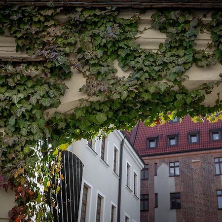 Apartament Sloneczny - Mlyn Maria - Art Apartments Вроцлав Экстерьер фото